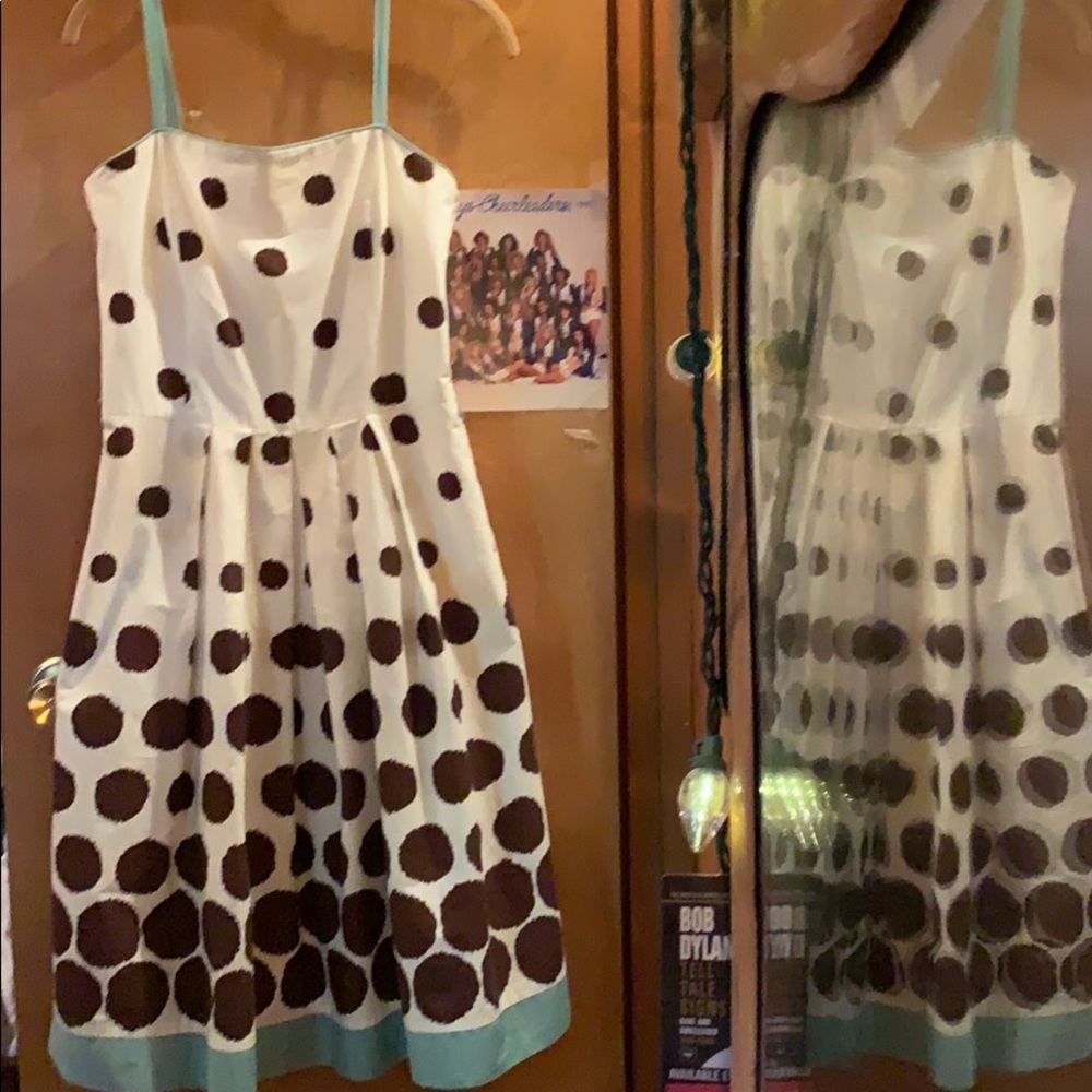 Jessica Howard, Woman’s dress w/blue accents